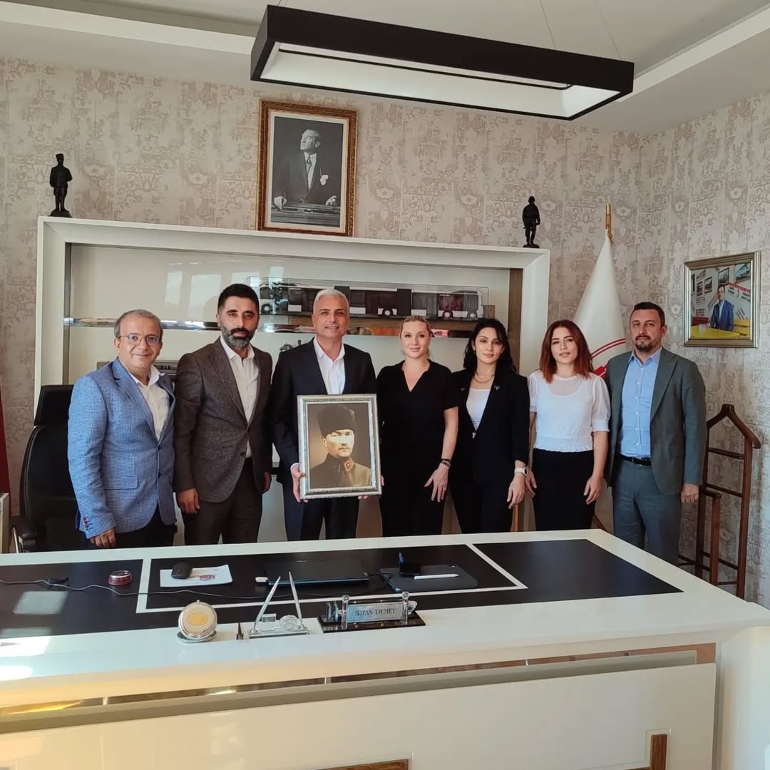 İstanbul halkına ulaşım hizmeti sunan İETT'nin Genel Müdürü Sayın İrfan DEMET ile Görüştük.