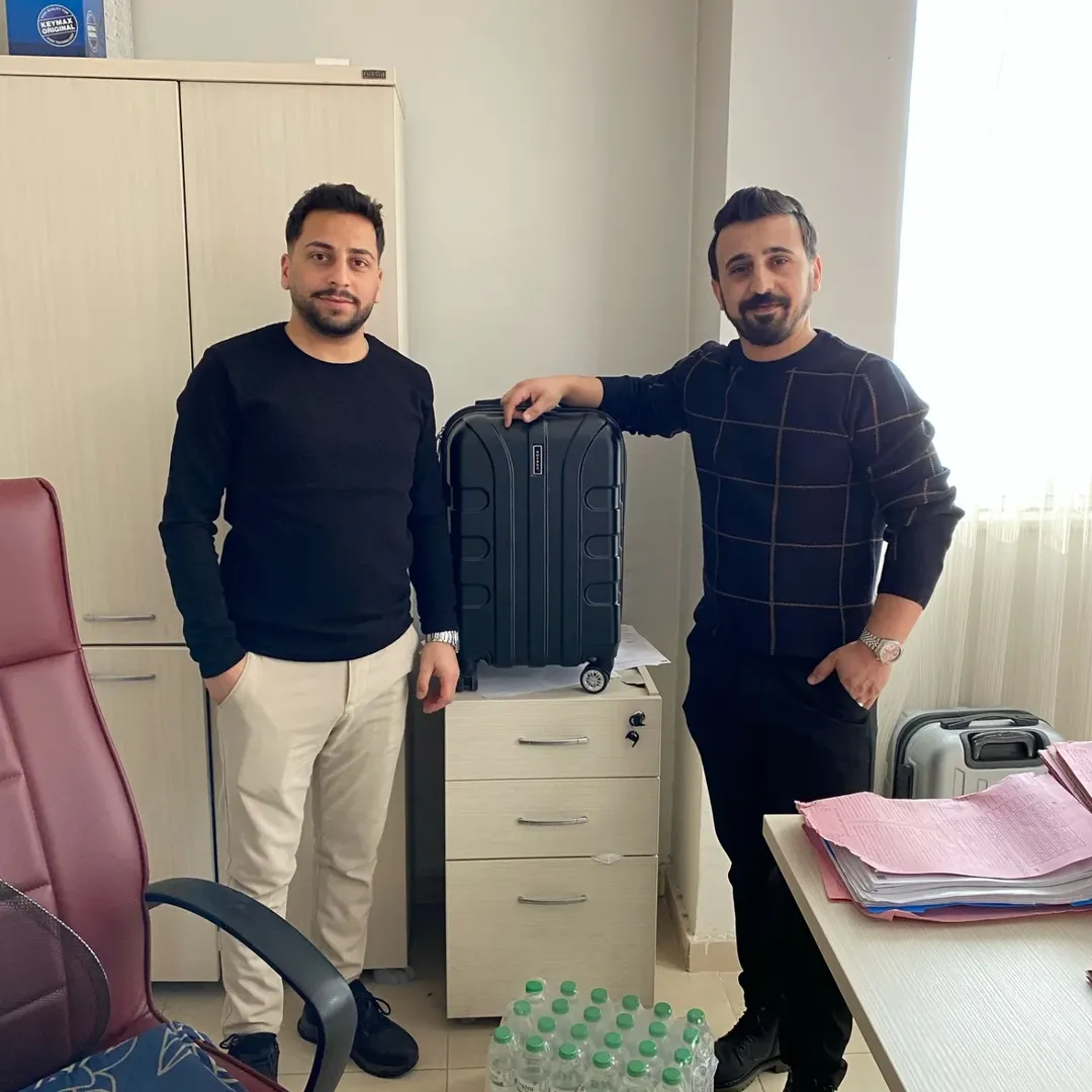 Van Erciş Sosyal Güvenlik Merkez Müdürlüğü'nde çalışan üyelerimize Valiz ve Su dağıtımı gerçekleştirdik.
