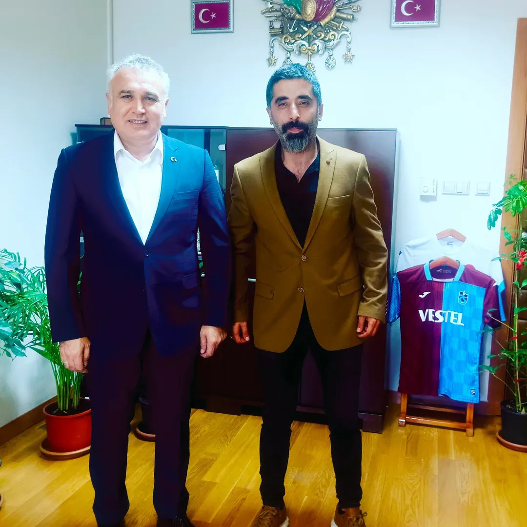 SGK Yönetim Kurulu Üyesi Kıymetli Uğur Ünalan Başkanımı ziyaret ettim.  Sayın Başkanıma ilgisinden dolayı teşekkür ederim.